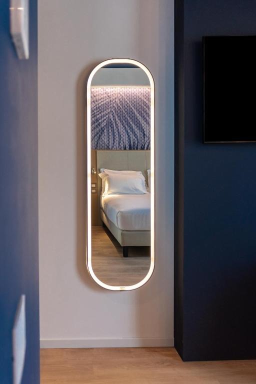 Bathroom mirror