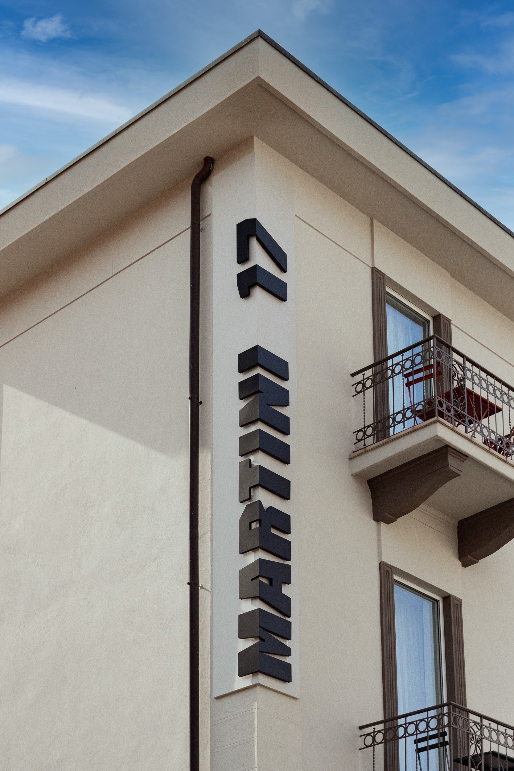 The vertical MARTINI 17 signage